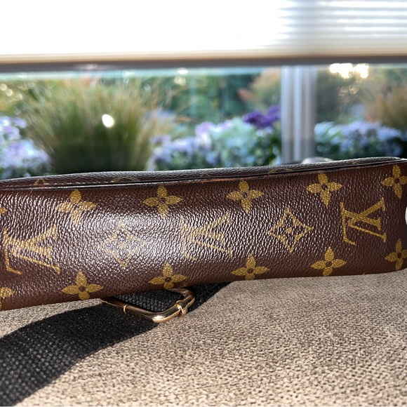 NOT FOR SALE POSHMARK HAS NOT REMOVED THIS LISTING - Picture 13 of 15